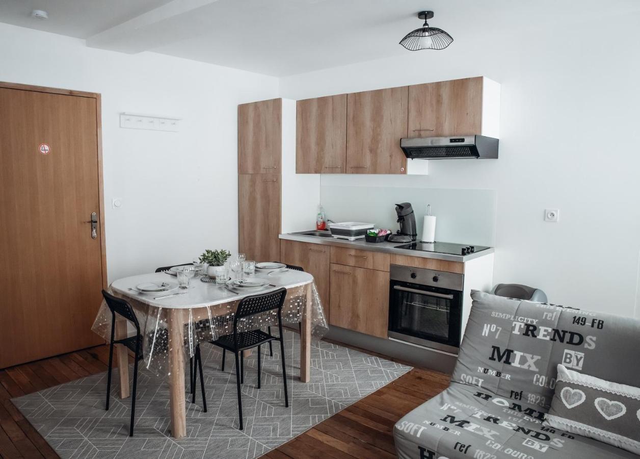 Spacieux Neuf Et Lumineux Hyper Centre Apartment Ernee Luaran gambar