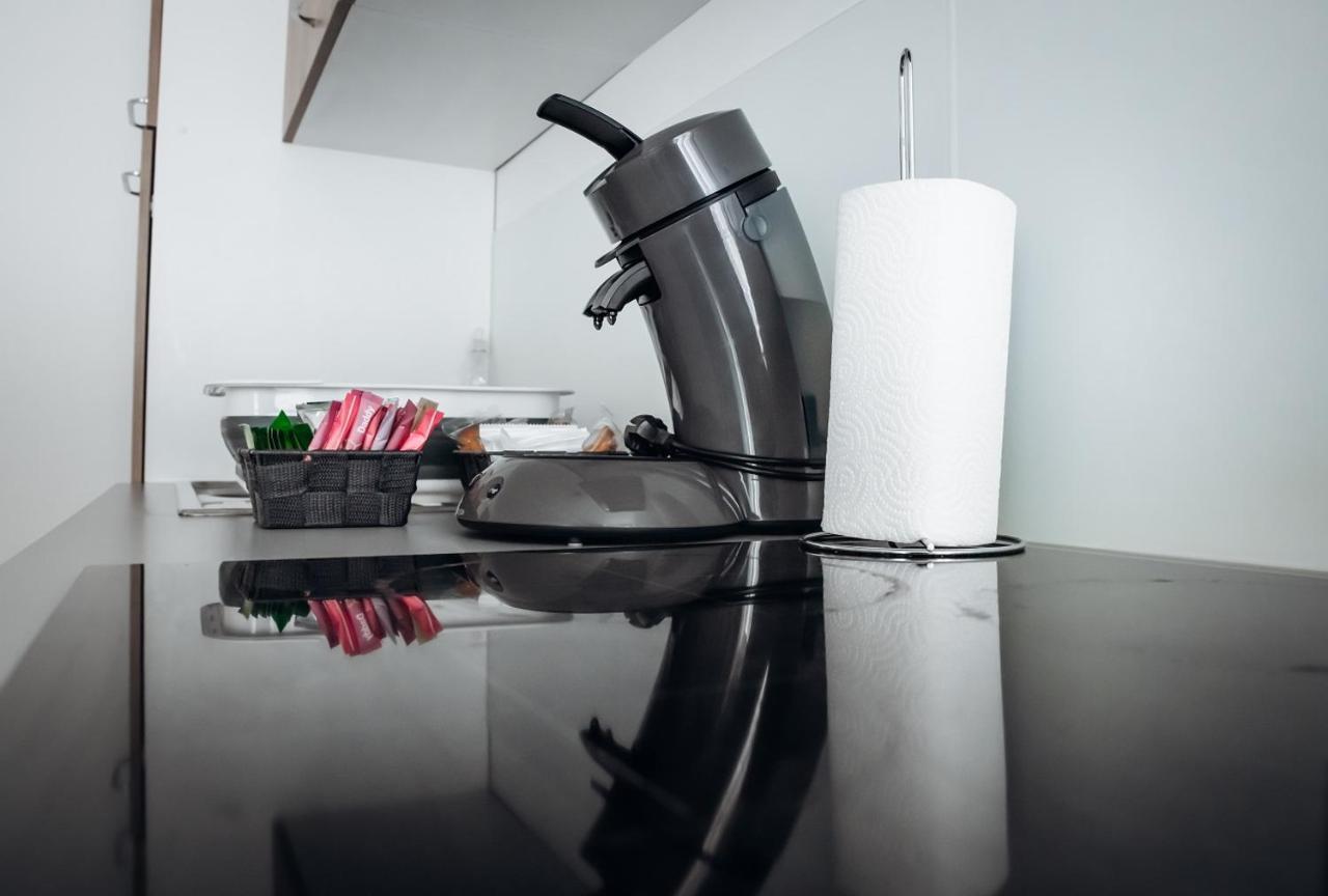 Spacieux Neuf Et Lumineux Hyper Centre Apartment Ernee Luaran gambar